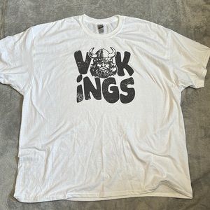 Plus size 3x Vikings shirt